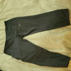 Steel blue Nike cropped leggings